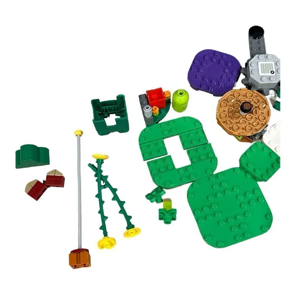 Lego Super Mario pieces genuine & clean everything in pictures plus bar codes